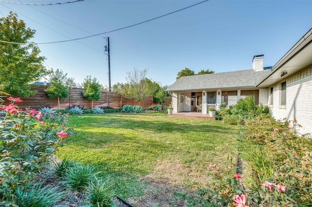 view of yard featuring a patio area