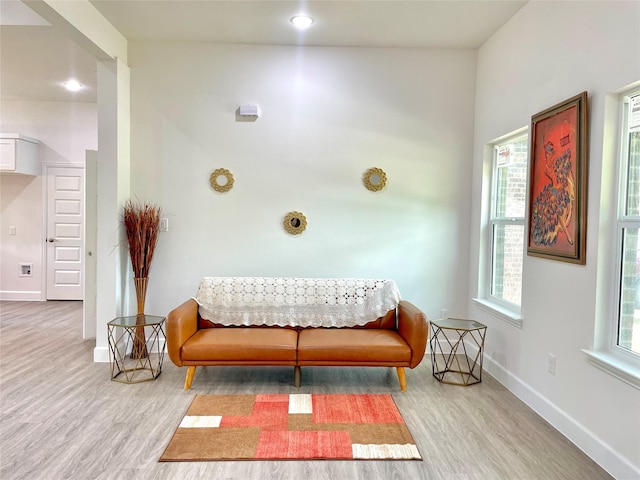 1511 W 13th Ave, Corsicana, TX 75110 - living area featuring wood finished floors