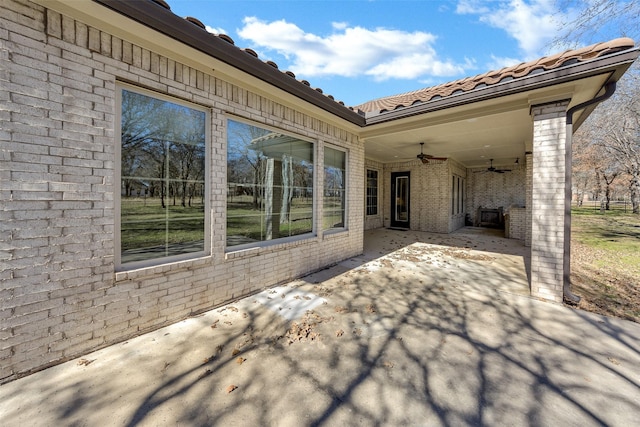 view of patio with ceiling fan