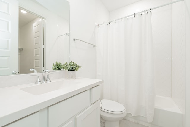 full bathroom with shower / tub combo with curtain, toilet, and vanity