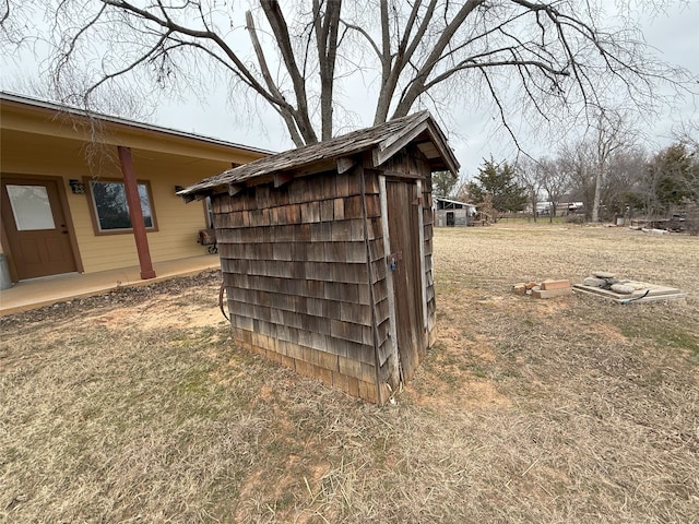 view of outdoor structure