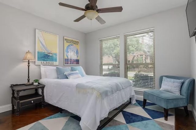 bedroom featuring ceiling fan