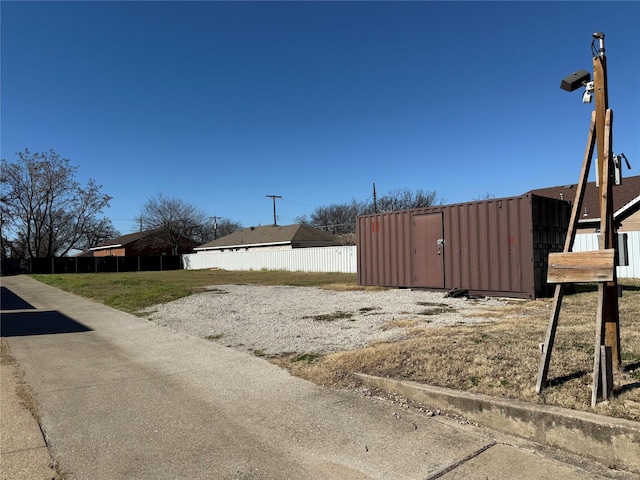 Listing photo 3 for 3607 Holmes St, Dallas TX 75215