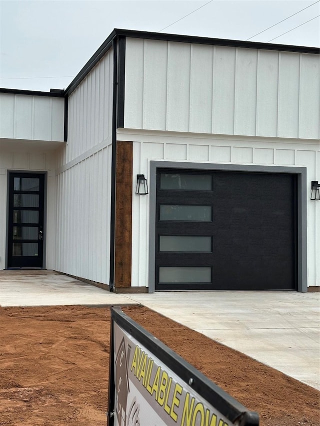 property entrance featuring a garage