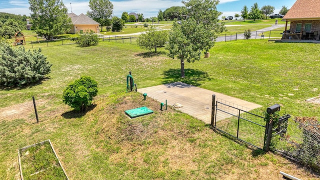 birds eye view of property featuring a rural view