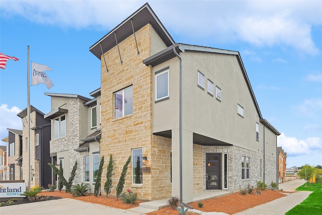 920 Meadowcrest Dr, Plano, TX 75075 - view of building exterior