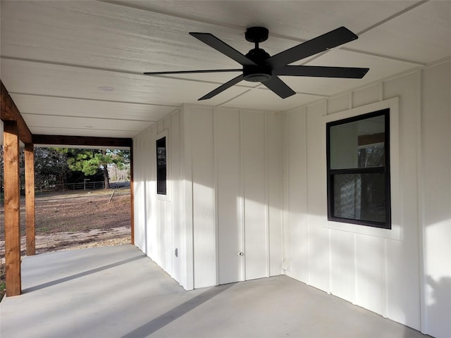 view of patio featuring ceiling fan