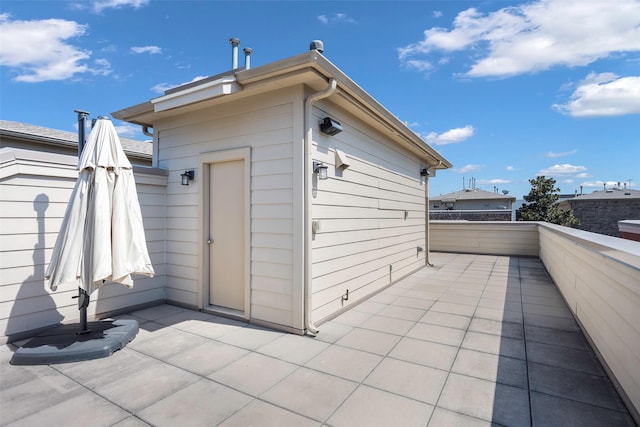 view of outbuilding