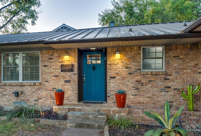 view of property entrance