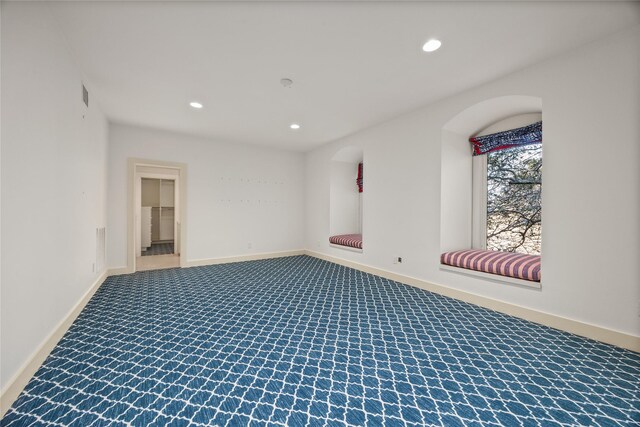 bedroom featuring carpet floors