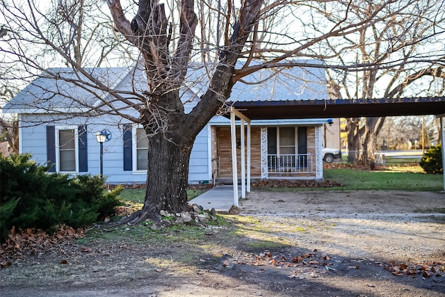 view of front of home featuring covered porch