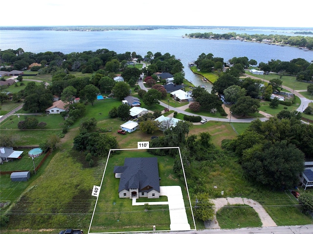 bird's eye view featuring a water view