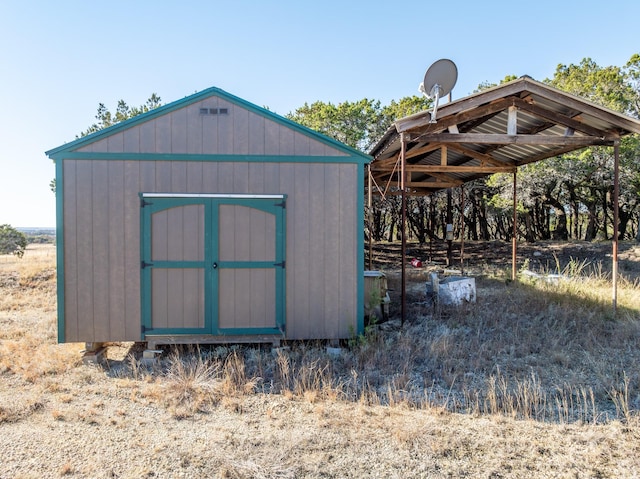 view of outbuilding