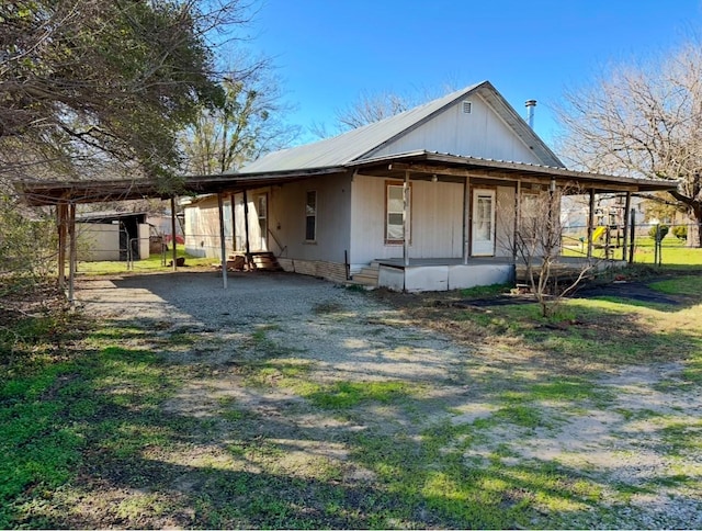 exterior space featuring a porch