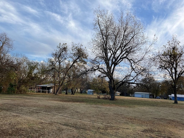 Listing photo 2 for 200 Denton St, Roxton TX 75477