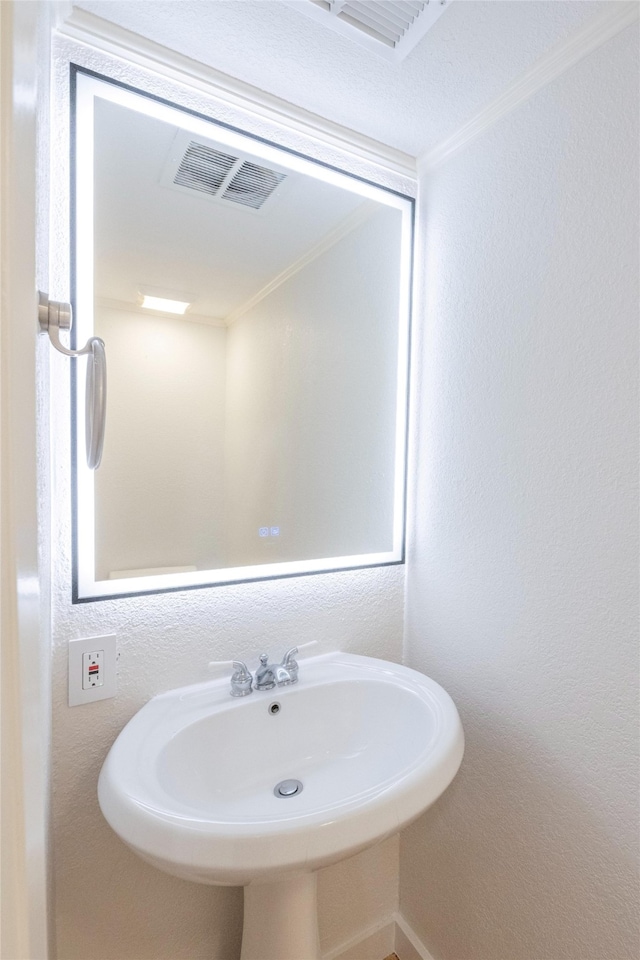 bathroom with sink