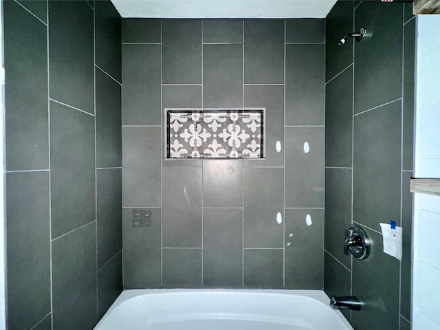 2304 Royal Acres Dr, Denton, TX 76209 - bathroom with tiled shower / bath combo