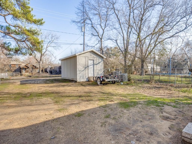 311 W Acheson St, Denison, TX 75020 - view of yard with a shed