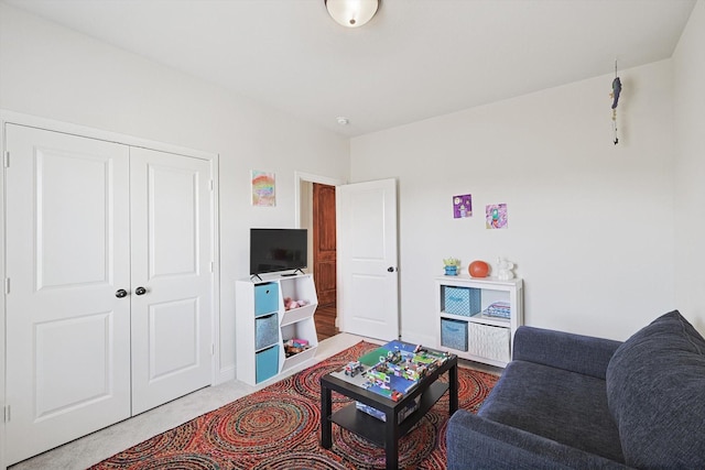 living room featuring carpet flooring