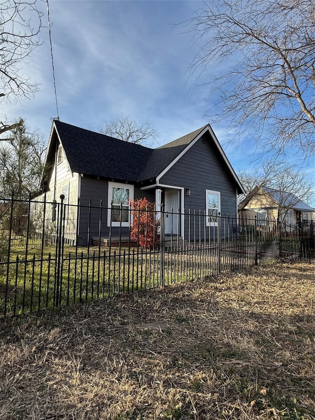 view of front of property