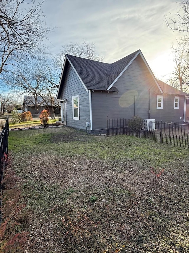 view of home's exterior