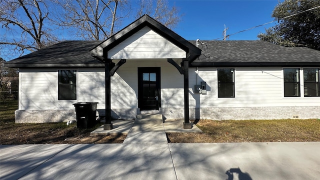 view of front of property