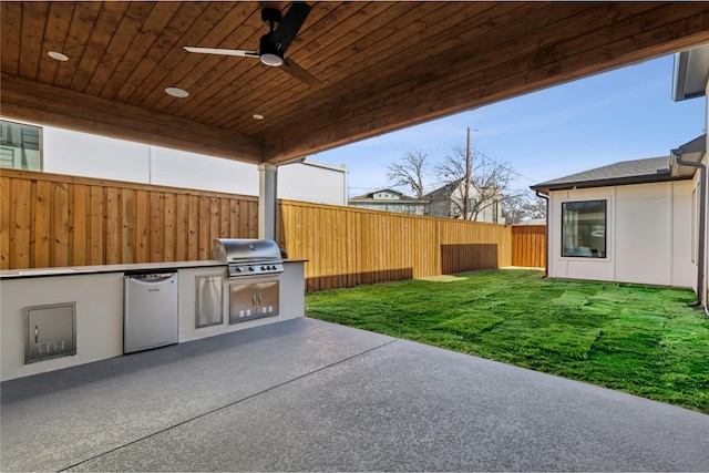 view of patio / terrace with area for grilling and ceiling fan