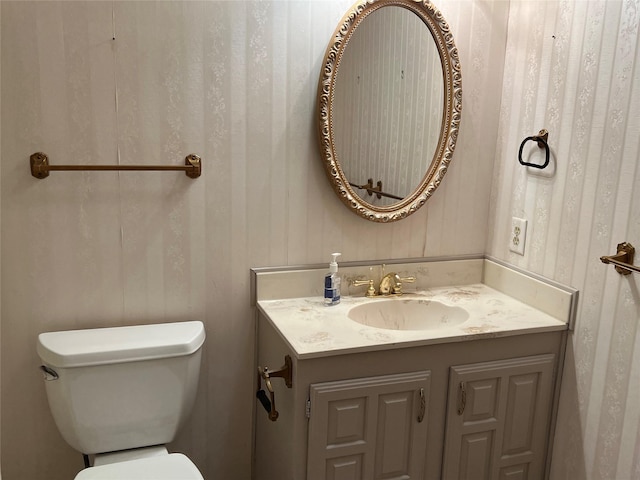 2118 Courtland Cir, Carrollton, TX 75007 - bathroom with vanity and toilet