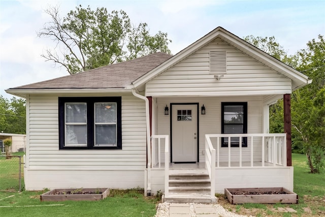 view of front of home featuring a porch