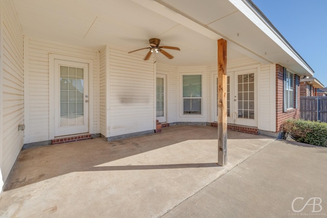 view of patio featuring ceiling fan