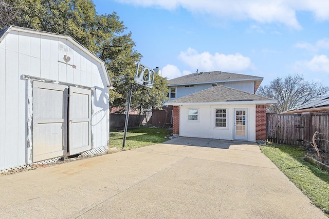 exterior space with a yard