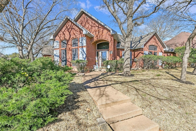 view of front property