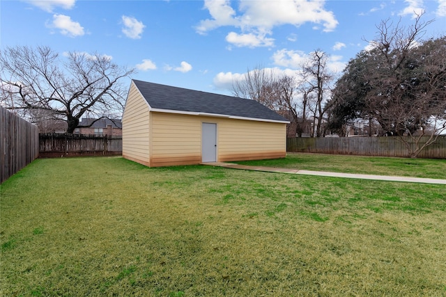 exterior space featuring a yard