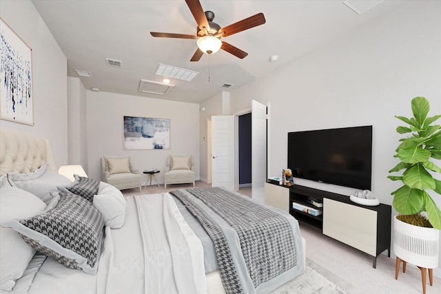 bedroom with ceiling fan