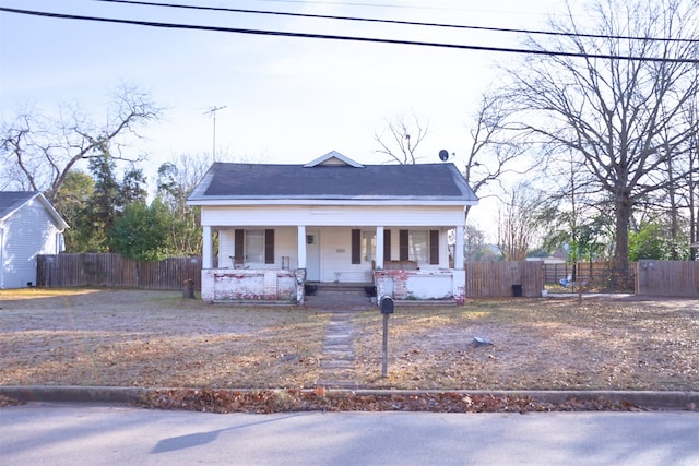 view of front facade with a porch