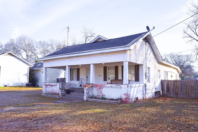 view of front facade with a porch