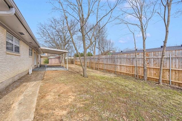 view of yard featuring a patio