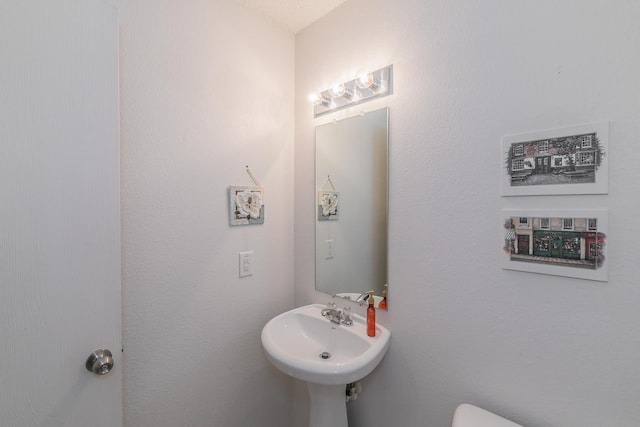 bathroom with sink