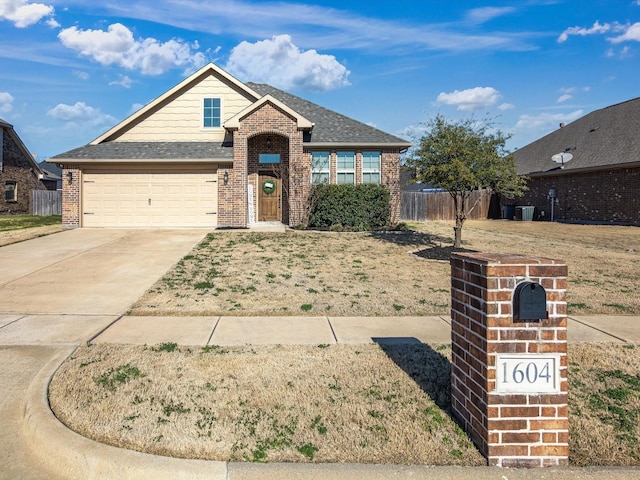 view of front of house featuring a garage