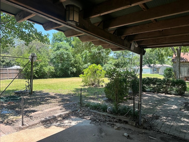 view of yard featuring a patio