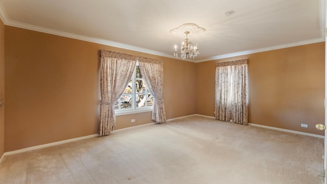 unfurnished room with an inviting chandelier, crown molding, and carpet