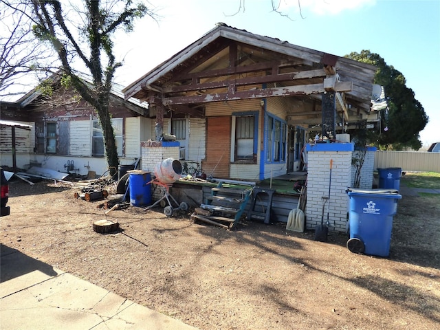 view of front of house