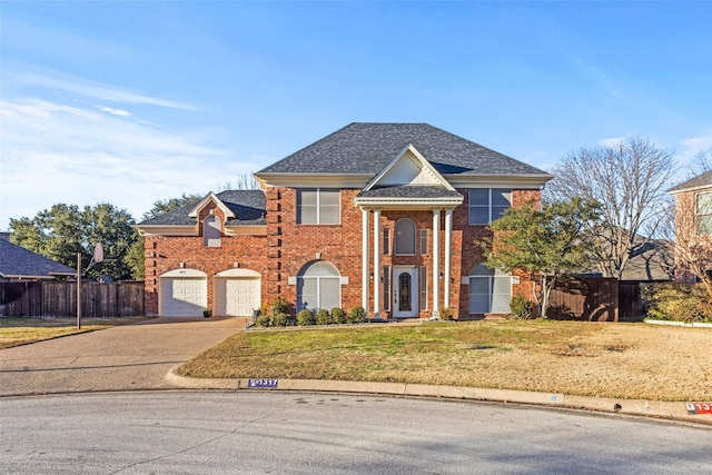 view of front of house featuring a front yard