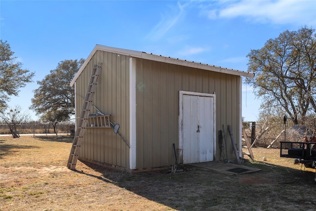 view of outbuilding