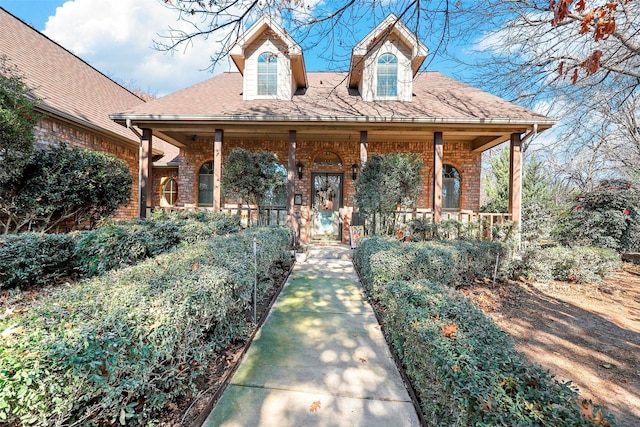 view of front of property featuring a porch