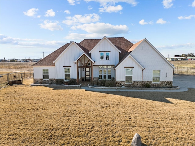 view of modern farmhouse