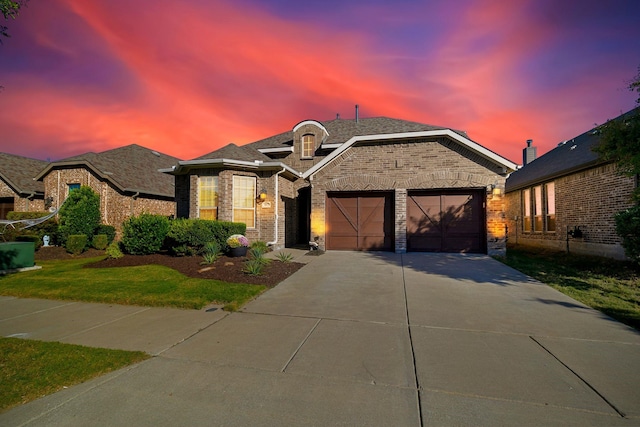 view of front facade with a garage