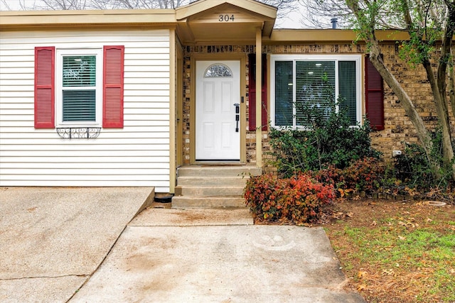 view of property entrance