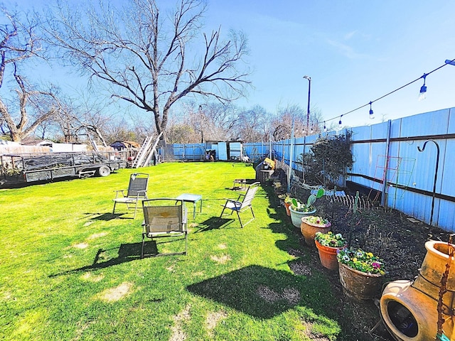 3522 Hancock St, Dallas, TX 75210 - view of yard