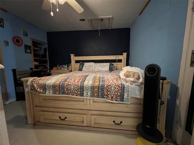 bedroom featuring ceiling fan